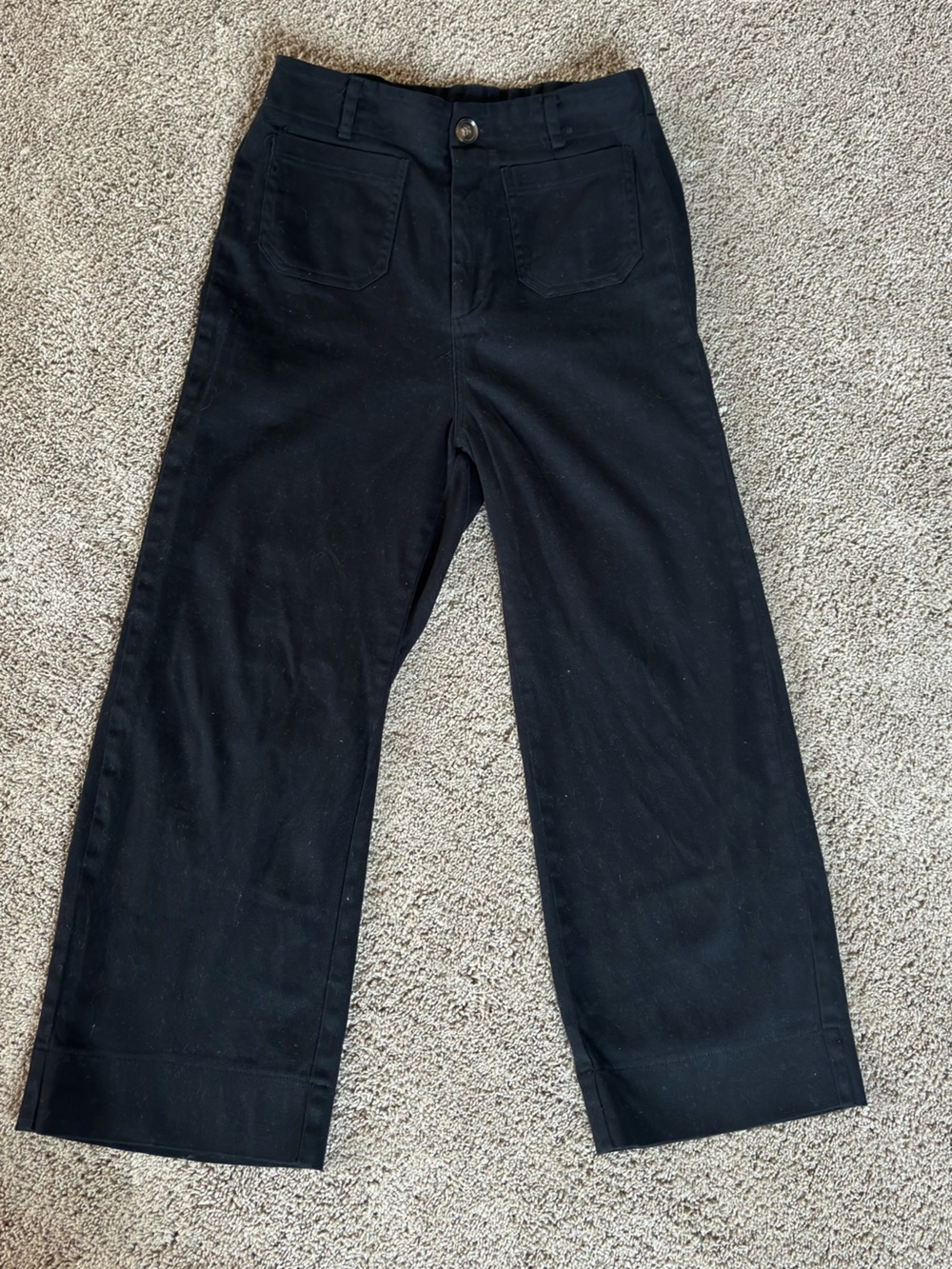 Women’s Black Cropped Wide-Leg Jeans